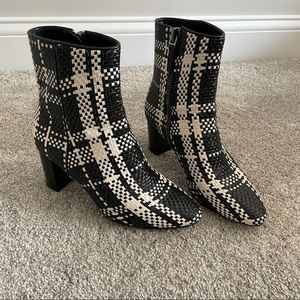 Banana Republic Plaid Ankle Boots